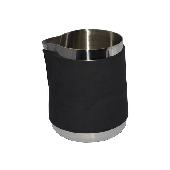 The 6 Best milk frothing pitcher: frothing Jug review 3 Rattleware 20 Ounce Latte Art best milk frothing pitcher