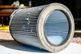 Can You Really Use a Vacuum Without a Filter? The pros & cons 2 Can you use a vacuum if the filter is wet?